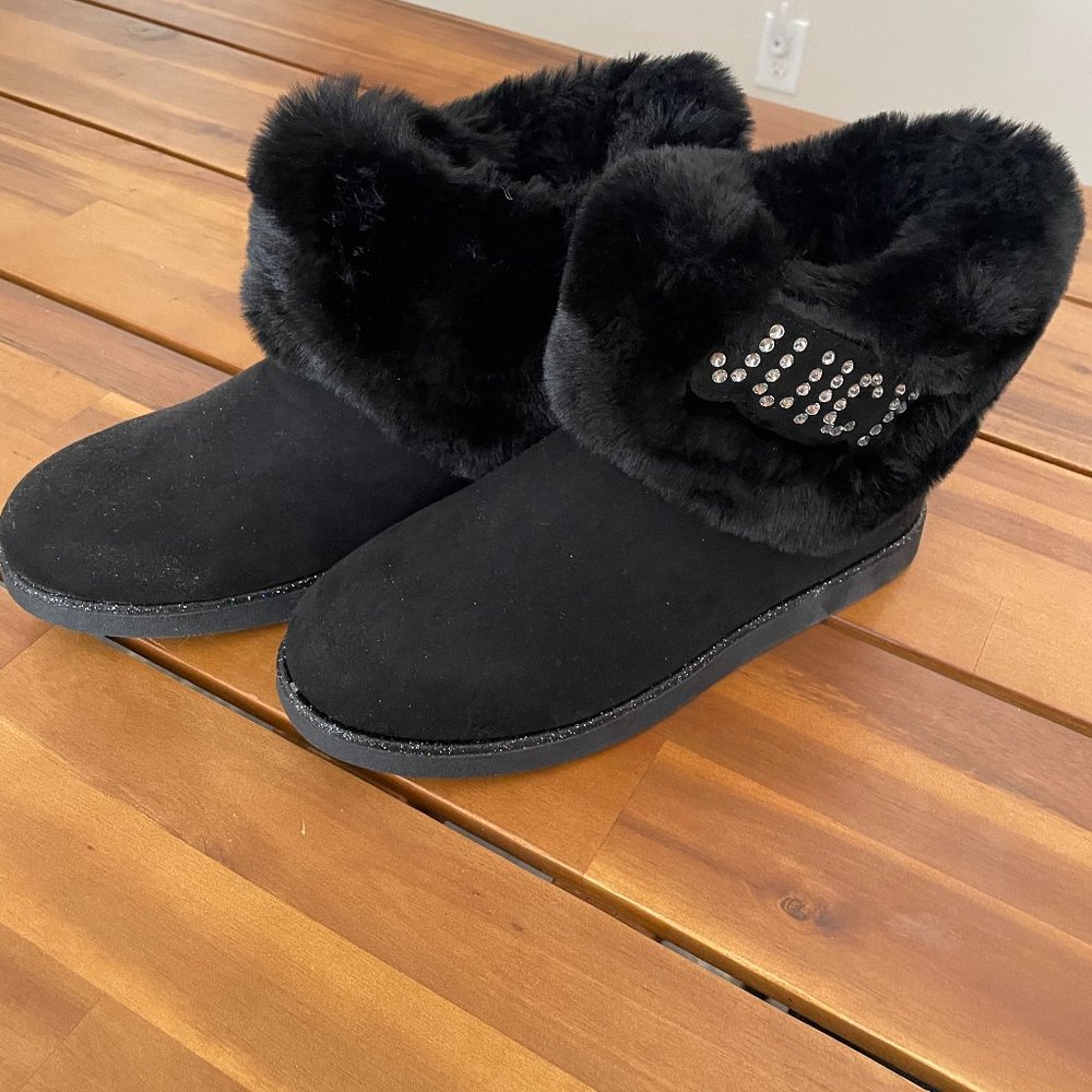 JUICY COUTURE WOMEN'S BLACK FUR LINE WINTER BOOTS